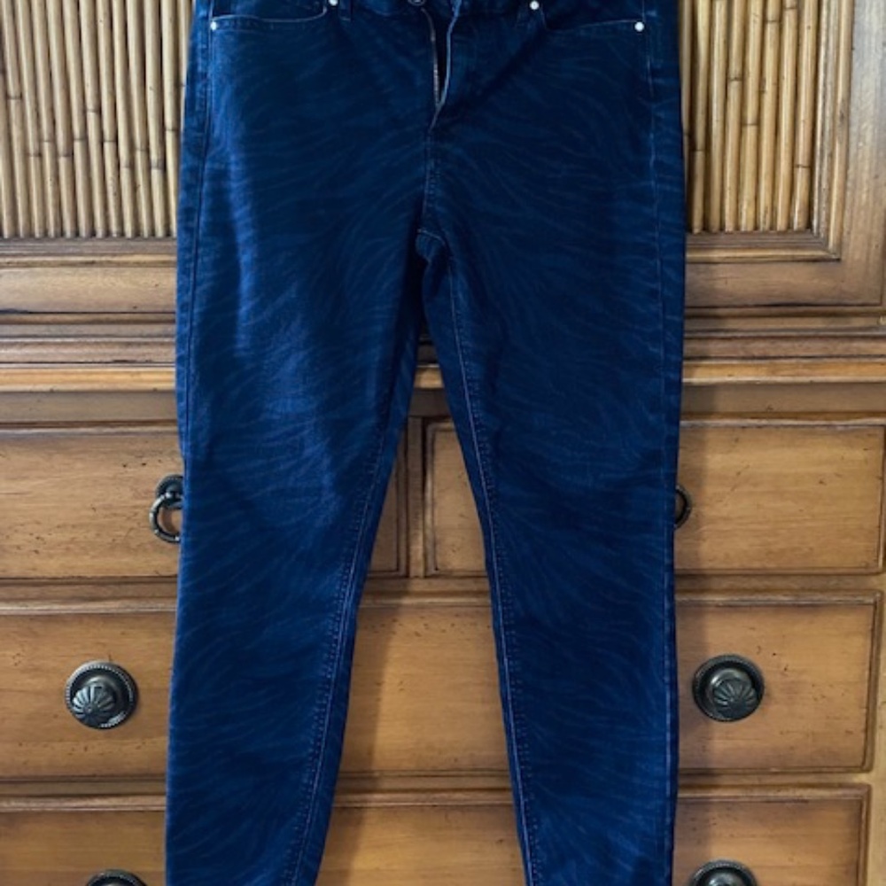 White House Black Market Skinny Ankle jeans